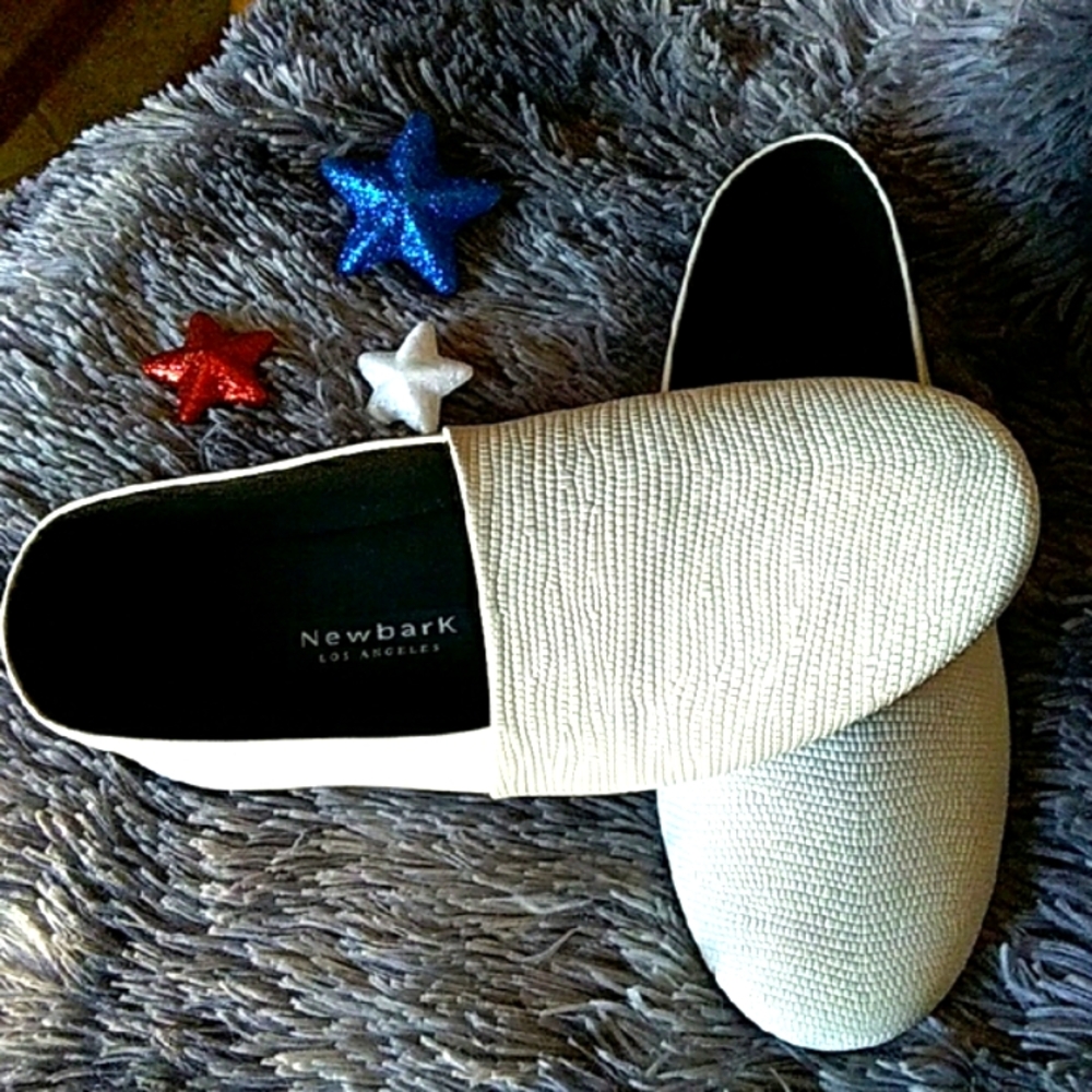 NEWBARK White Textured Handmade Shoes Size 7